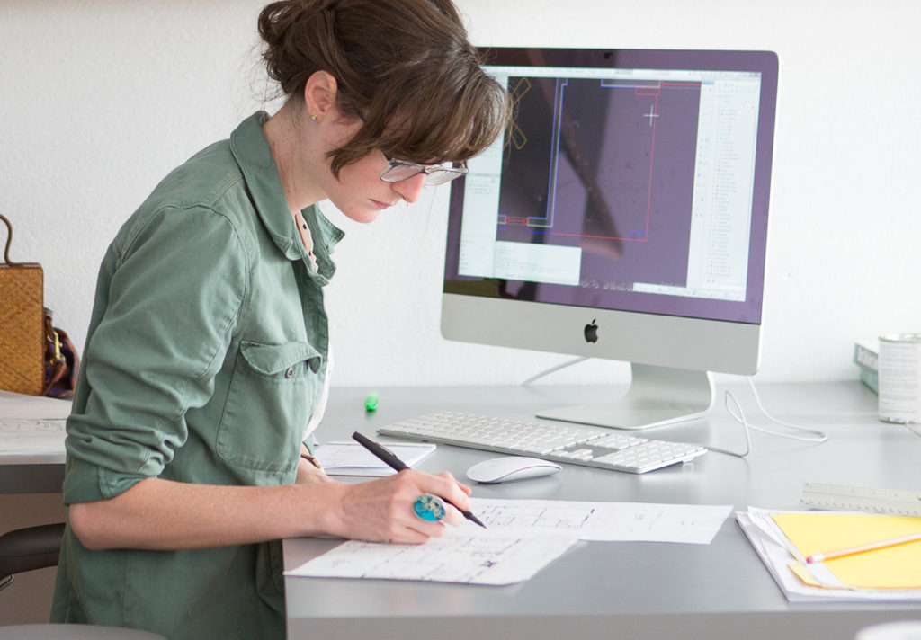 How Can A Virtual Assistant Help You 