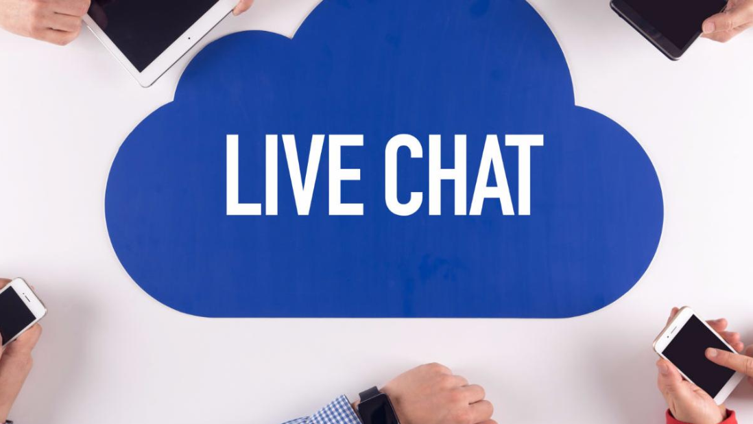 How To Decide About Live Chat Feature On Your Website?